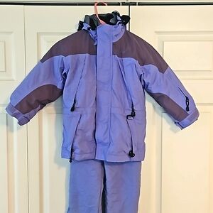 Kids size 6 snowsuit